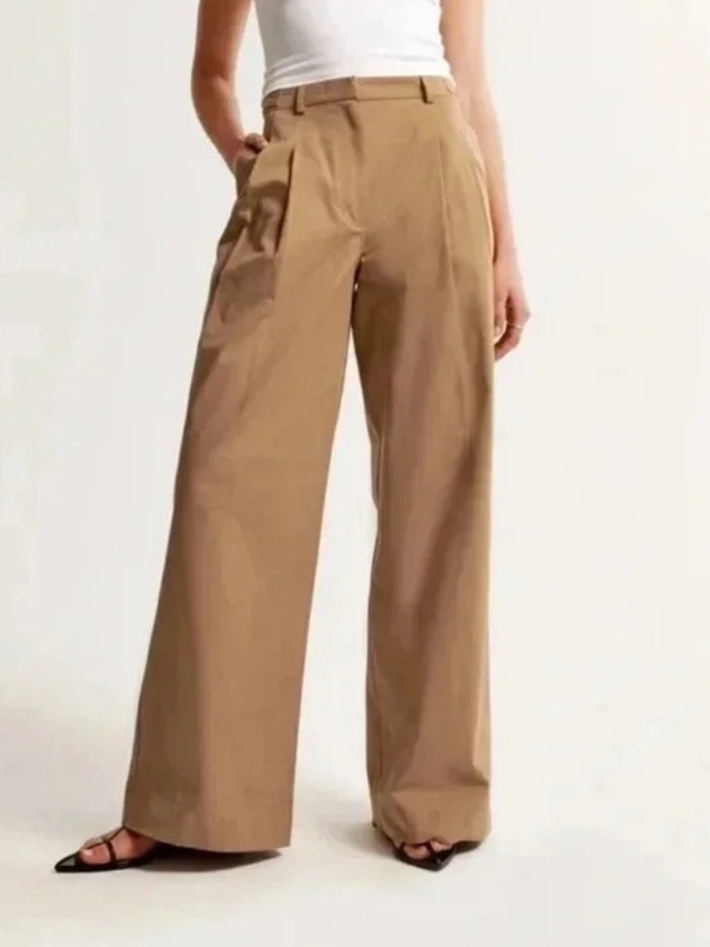 Abercrombie & Fitch Utility Tailored Wide Leg
Pant 31 L NWT
